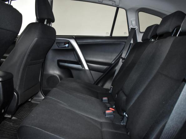 Toyota RAV4 IV (XA40) Рестайлинг с пробегом 2017 года, цена 1 940 000 рублей, 128982 км, внедорожник, Автокод Объявления