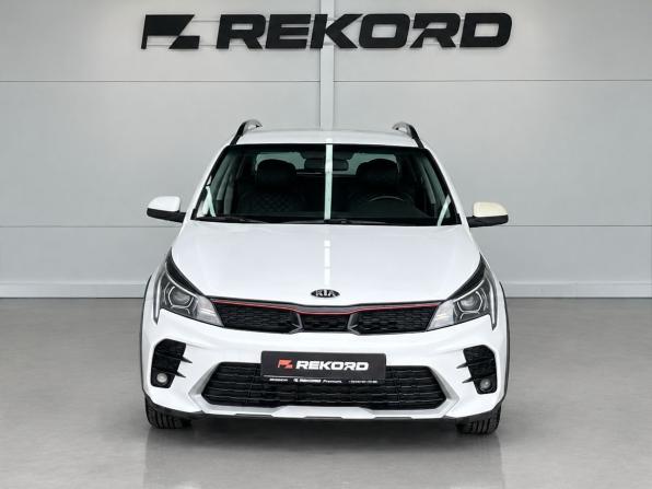 Kia Rio IV Рестайлинг с пробегом 2021 года, цена 1 549 000 рублей, 137000 км, хэтчбек, Автокод Объявления