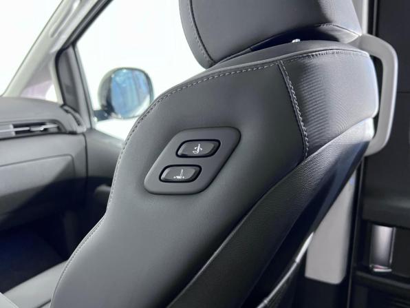 Hyundai Staria I с пробегом 2025 года, цена 8 999 900 рублей, 50 км, минивэн, Автокод Объявления