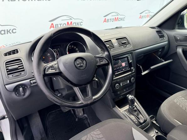 Skoda Yeti I Рестайлинг с пробегом 2015 года, цена 1 180 000 рублей, 241785 км, внедорожник, Автокод Объявления