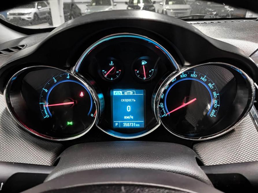 Chevrolet Cruze I Рестайлинг Набережные Челны  - изображение 16