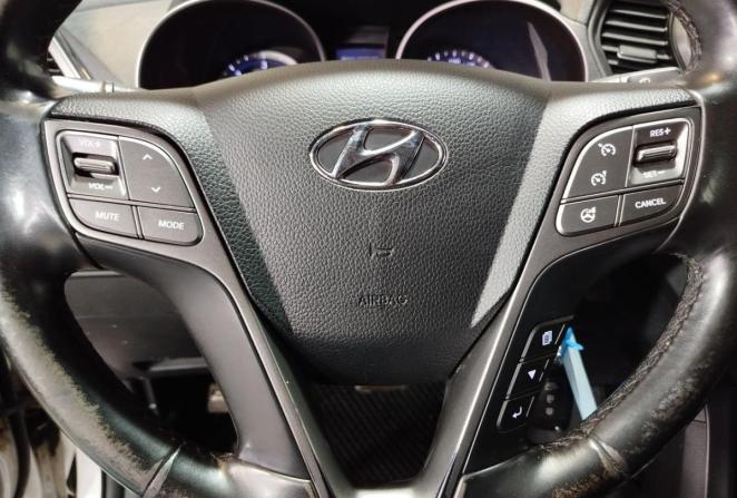 Hyundai Santa Fe III с пробегом 2015 года, цена 2 000 000 рублей, 175271 км, внедорожник, Автокод Объявления