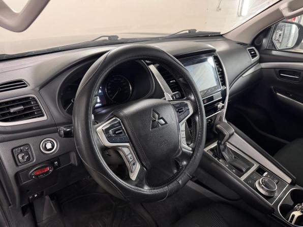 Mitsubishi Pajero Sport III Рестайлинг с пробегом 2021 года, цена 1 850 000 рублей, 322000 км, внедорожник, Автокод Объявления