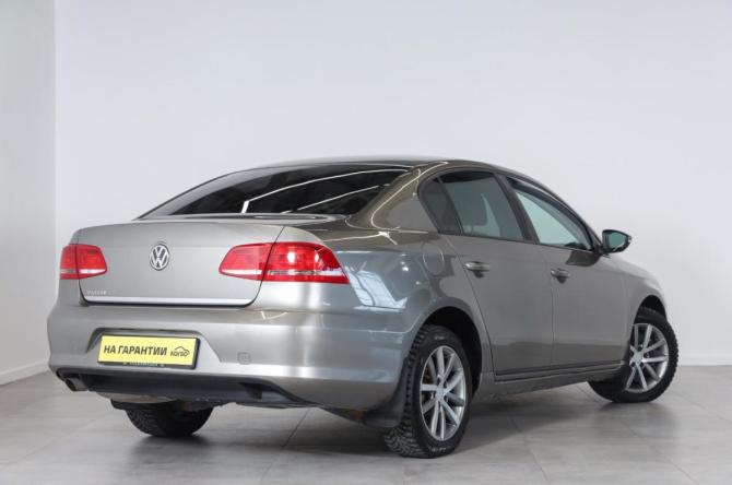 Volkswagen Passat B7 с пробегом 2012 года, цена 1 059 000 рублей, 225133 км, седан, Автокод Объявления