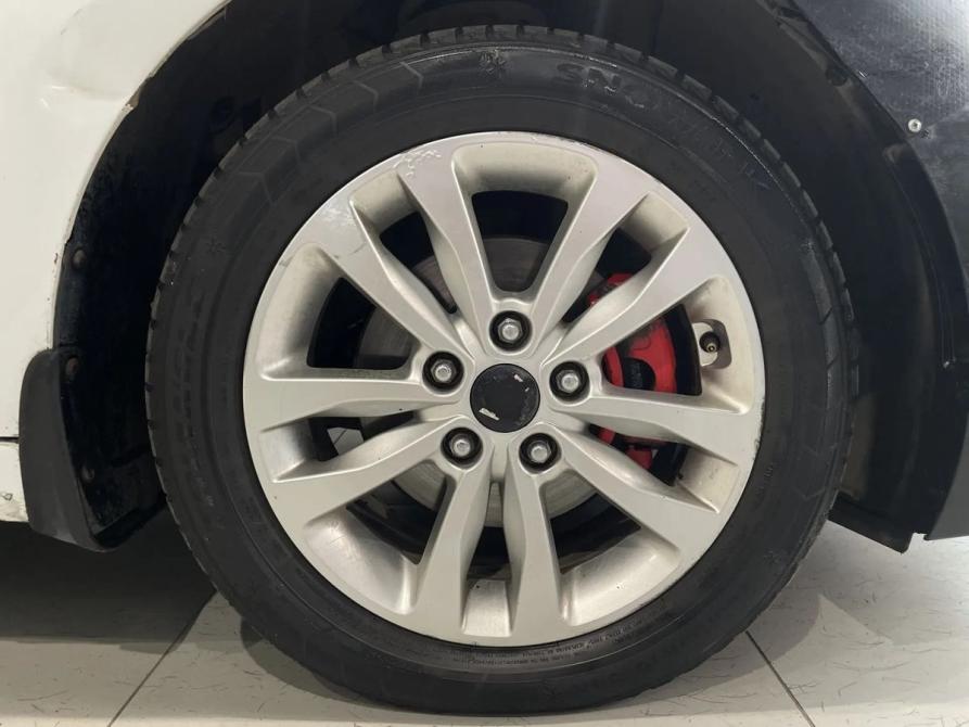 Hyundai Elantra VI (AD) Рестайлинг Москва  - изображение 15
