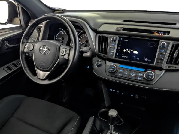 Toyota RAV4 IV (XA40) Рестайлинг с пробегом 2019 года, цена 2 665 000 рублей, 85332 км, внедорожник, Автокод Объявления