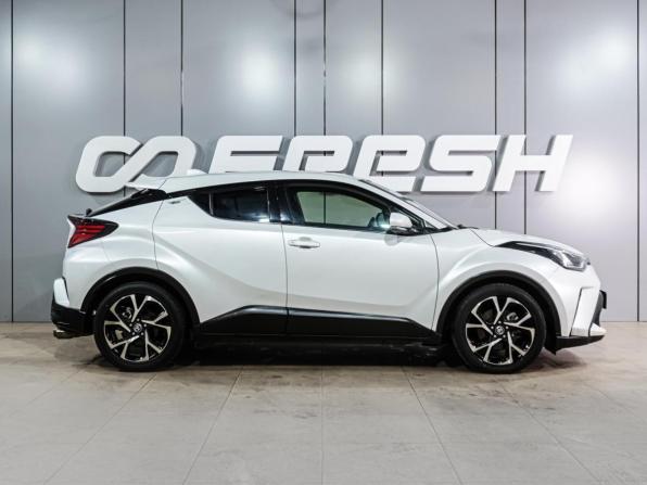 Toyota C-HR I Рестайлинг с пробегом 2021 года, цена 2 389 000 рублей, 24933 км, внедорожник, Автокод Объявления