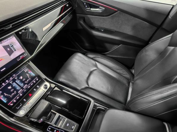 Audi Q8 I (4M) с пробегом 2019 года, цена 5 400 000 рублей, 101000 км, внедорожник, Автокод Объявления