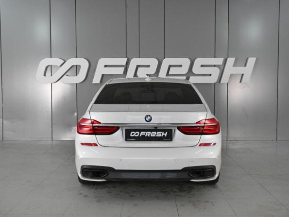 BMW 7 серии VI (G11/G12) с пробегом 2017 года, цена 3 299 000 рублей, 123725 км, седан, Автокод Объявления