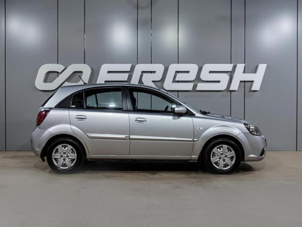 Kia Rio II Рестайлинг с пробегом 2010 года, цена 859 000 рублей, 62407 км, хэтчбек, Автокод Объявления