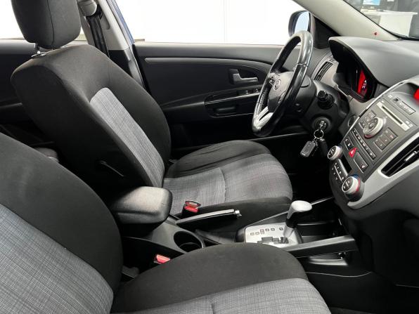 Kia Ceed I с пробегом 2010 года, цена 650 000 рублей, 238912 км, универсал, Автокод Объявления