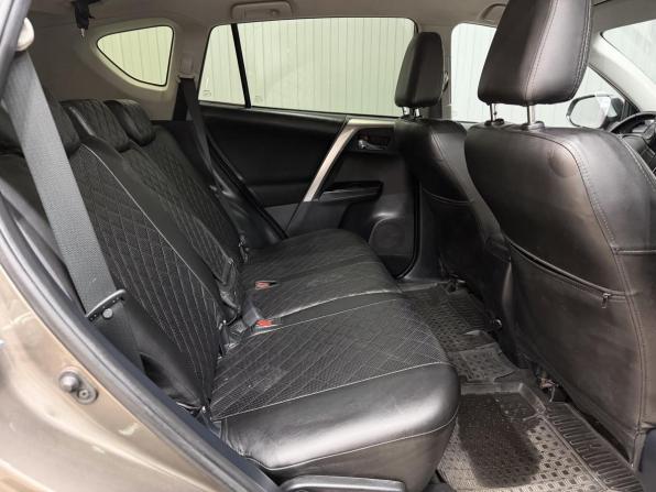 Toyota RAV4 IV (XA40) Рестайлинг с пробегом 2018 года, цена 2 219 000 рублей, 209369 км, внедорожник, Автокод Объявления