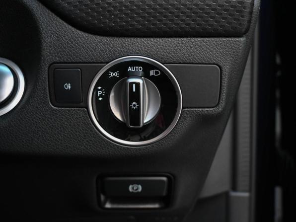 Mercedes-Benz A-Класс III (W176) Рестайлинг с пробегом 2017 года, цена 1 599 000 рублей, 50169 км, хэтчбек, Автокод Объявления