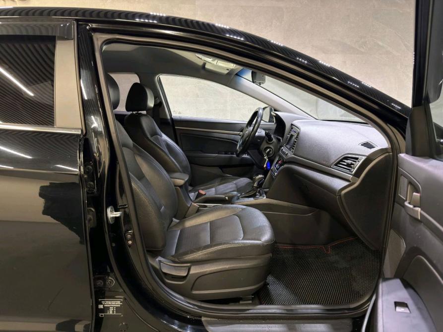 Hyundai Elantra VI (AD) Новосибирск  - изображение 15