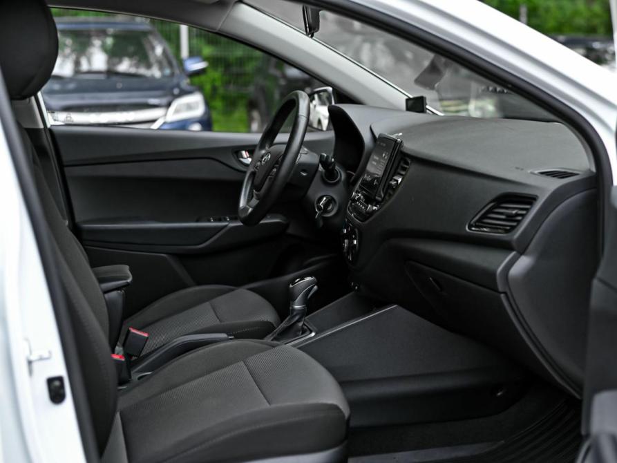 Hyundai Solaris II Рестайлинг Санкт-Петербург  - изображение 11