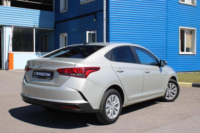 Hyundai Solaris II Рестайлинг с пробегом 2020 года, цена 1 399 000 рублей, 98000 км, седан, Автокод Объявления