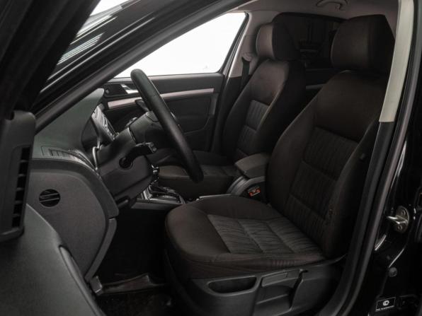 Skoda Octavia II (A5) Рестайлинг с пробегом 2012 года, цена 819 000 рублей, 218862 км, лифтбек, Автокод Объявления