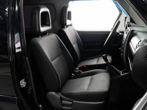 Suzuki Jimny III Рестайлинг 1 с пробегом 2011 года, цена 1 100 000 рублей, 163782 км, внедорожник, Автокод Объявления