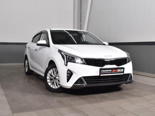 Kia Rio IV Рестайлинг с пробегом 2022 года, цена 1 654 999 рублей, 78050 км, седан, Автокод Объявления