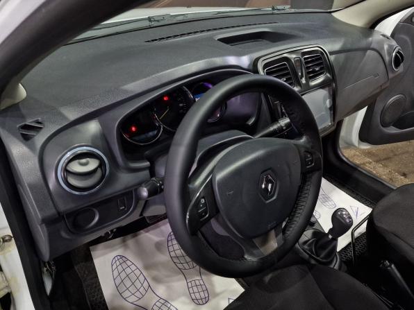 Renault Sandero II с пробегом 2015 года, цена 589 000 рублей, 134817 км, хэтчбек, Автокод Объявления