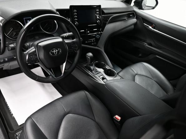Toyota Camry VIII (XV70) Рестайлинг с пробегом 2021 года, цена 2 475 000 рублей, 70154 км, седан, Автокод Объявления