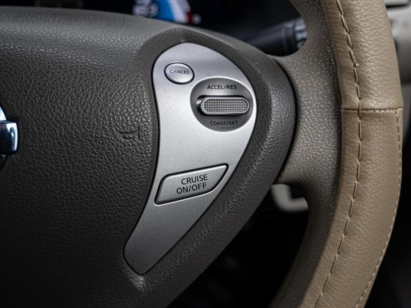 Nissan Leaf I (ZE0/AZE0) с пробегом 2012 года, цена 1 450 000 рублей, 120126 км, хэтчбек, Автокод Объявления