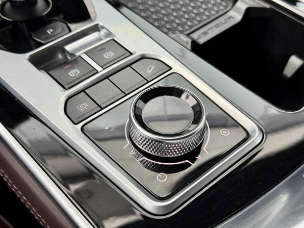 JETOUR X90+ с пробегом 2023 года, цена 2 098 000 рублей, 60001 км, внедорожник, Автокод Объявления