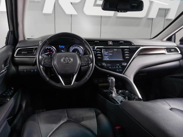 Toyota Camry VIII (XV70) с пробегом 2019 года, цена 2 690 000 рублей, 63910 км, седан, Автокод Объявления