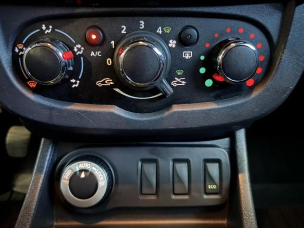 Renault Duster I Рестайлинг с пробегом 2018 года, цена 1 580 000 рублей, 115000 км, внедорожник, Автокод Объявления