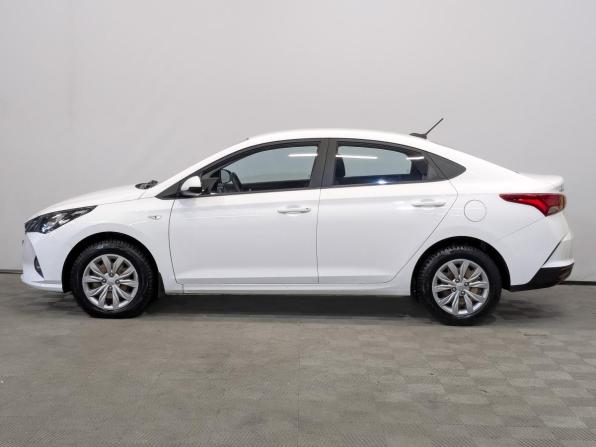 Hyundai Solaris II Рестайлинг с пробегом 2022 года, цена 1 580 000 рублей, 83041 км, седан, Автокод Объявления