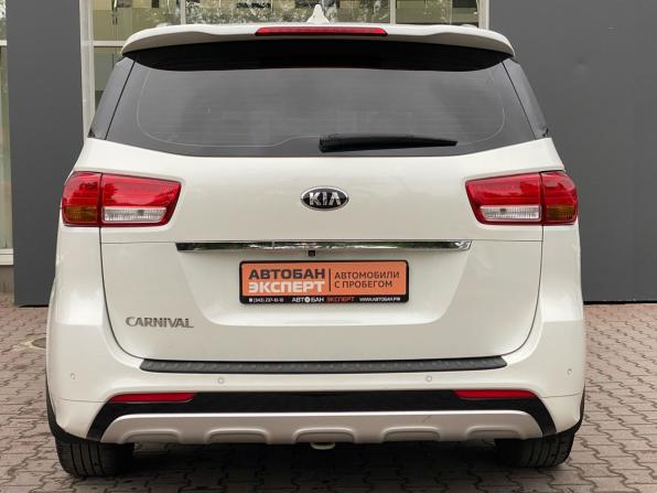 Kia Carnival III с пробегом 2017 года, цена 2 359 000 рублей, 126164 км, минивэн, Автокод Объявления