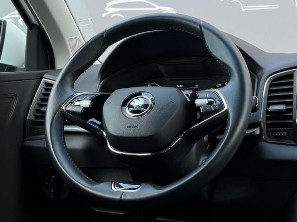 Skoda Karoq I с пробегом 2021 года, цена 2 659 300 рублей, 30936 км, внедорожник, Автокод Объявления