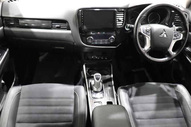 Mitsubishi Outlander III Рестайлинг 2 с пробегом 2017 года, цена 2 130 000 рублей, 123527 км, внедорожник, Автокод Объявления