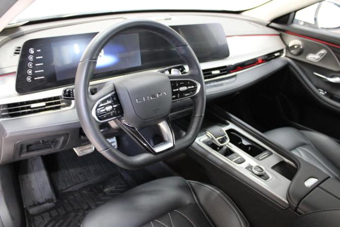 Chery Arrizo 8 с пробегом 2023 года, цена 2 157 000 рублей, 3195 км, седан, Автокод Объявления