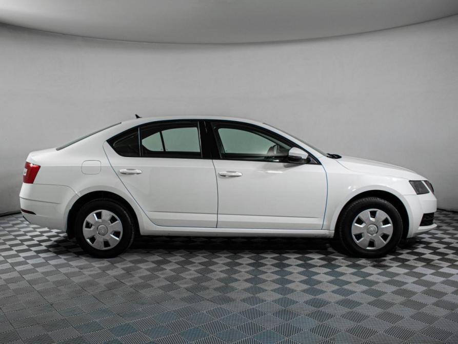 Skoda Octavia III (A7) Рестайлинг Москва  - изображение 4