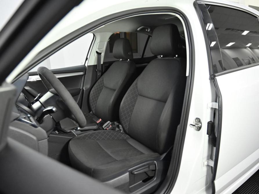 Skoda Octavia III (A7) Рестайлинг Москва  - изображение 13