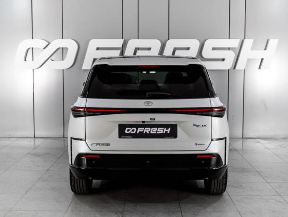 Toyota bZ3X с пробегом 2025 года, цена 3 949 000 рублей, 10 км, внедорожник, Автокод Объявления