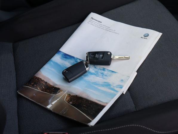 Volkswagen Golf VII с пробегом 2013 года, цена 900 000 рублей, 235389 км, хэтчбек, Автокод Объявления