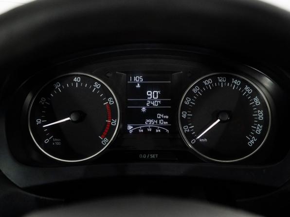 Skoda Rapid I с пробегом 2016 года, цена 499 500 рублей, 295410 км, лифтбек, Автокод Объявления