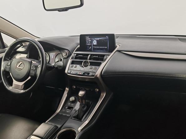 Lexus NX I Рестайлинг с пробегом 2018 года, цена 2 275 000 рублей, 220209 км, внедорожник, Автокод Объявления