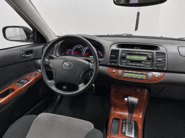 Toyota Camry V (XV30) Рестайлинг с пробегом 2005 года, цена 880 500 рублей, 300160 км, седан, Автокод Объявления