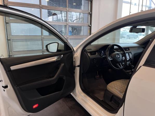 Skoda Octavia III (A7) с пробегом 2016 года, цена 1 870 000 рублей, 138220 км, лифтбек, Автокод Объявления