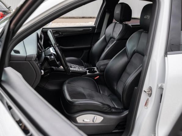 Porsche Macan I с пробегом 2016 года, цена 3 599 000 рублей, 142334 км, внедорожник, Автокод Объявления