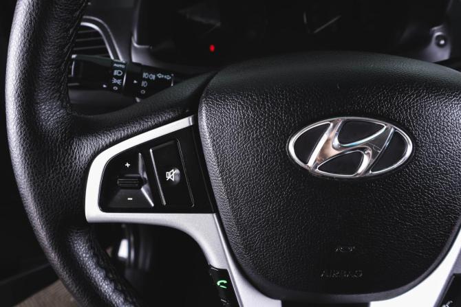 Hyundai Solaris I с пробегом 2013 года, цена 639 000 рублей, 210716 км, седан, Автокод Объявления