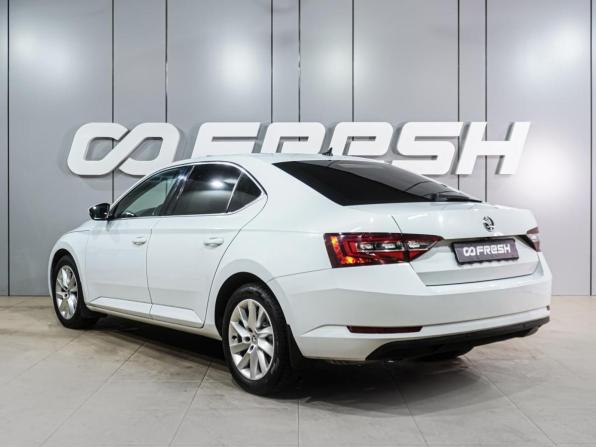 Skoda Superb III с пробегом 2017 года, цена 1 899 000 рублей, 181779 км, лифтбек, Автокод Объявления