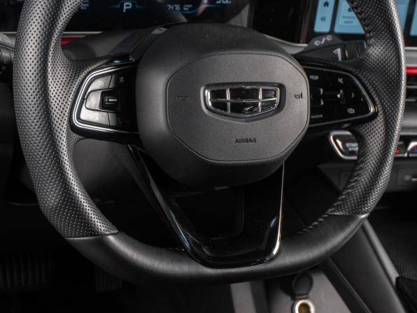 Geely Coolray I Рестайлинг с пробегом 2024 года, цена 2 149 000 рублей, 28937 км, внедорожник, Автокод Объявления