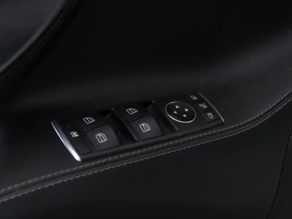 Tesla Model S I Рестайлинг с пробегом 2017 года, цена 2 951 444 рубля, 62860 км, лифтбек, Автокод Объявления