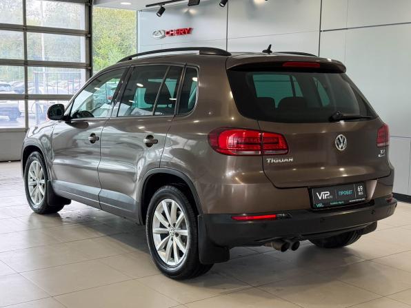 Volkswagen Tiguan I Рестайлинг с пробегом 2015 года, цена 1 635 000 рублей, 131243 км, внедорожник, Автокод Объявления