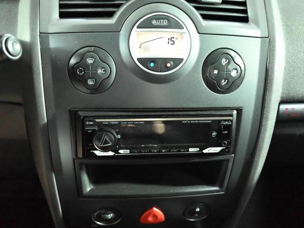 Renault Megane II Рестайлинг с пробегом 2007 года, цена 450 000 рублей, 313489 км, седан, Автокод Объявления