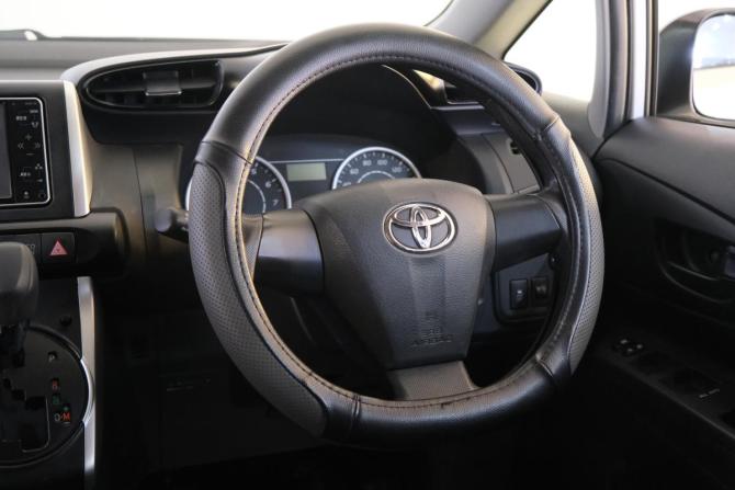 Toyota Wish II с пробегом 2009 года, цена 1 439 000 рублей, 110000 км, минивэн, Автокод Объявления